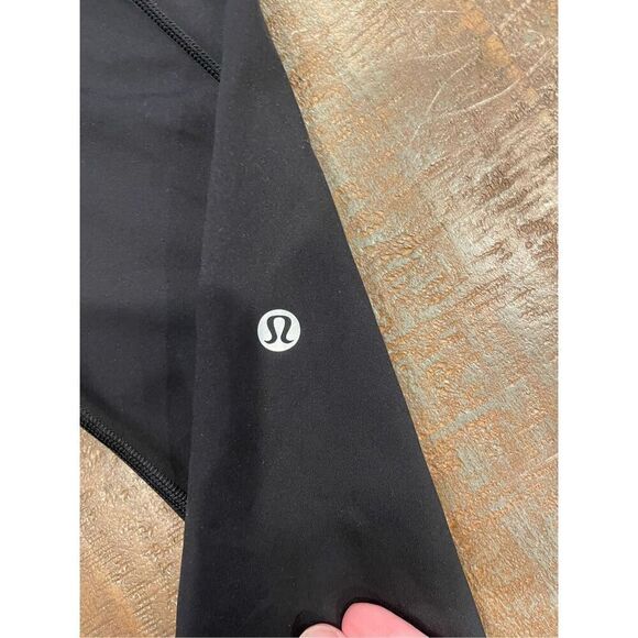 Lululemon Fast/Free Crop II 19" Black Size 8 - Picture 8 of 11